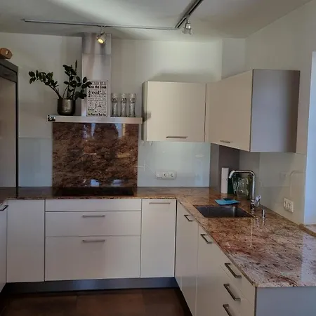 فيريانفوهنانغ ميتيرلايتهينغوت شقة