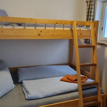 فيريانفوهنانغ ميتيرلايتهينغوت شقة